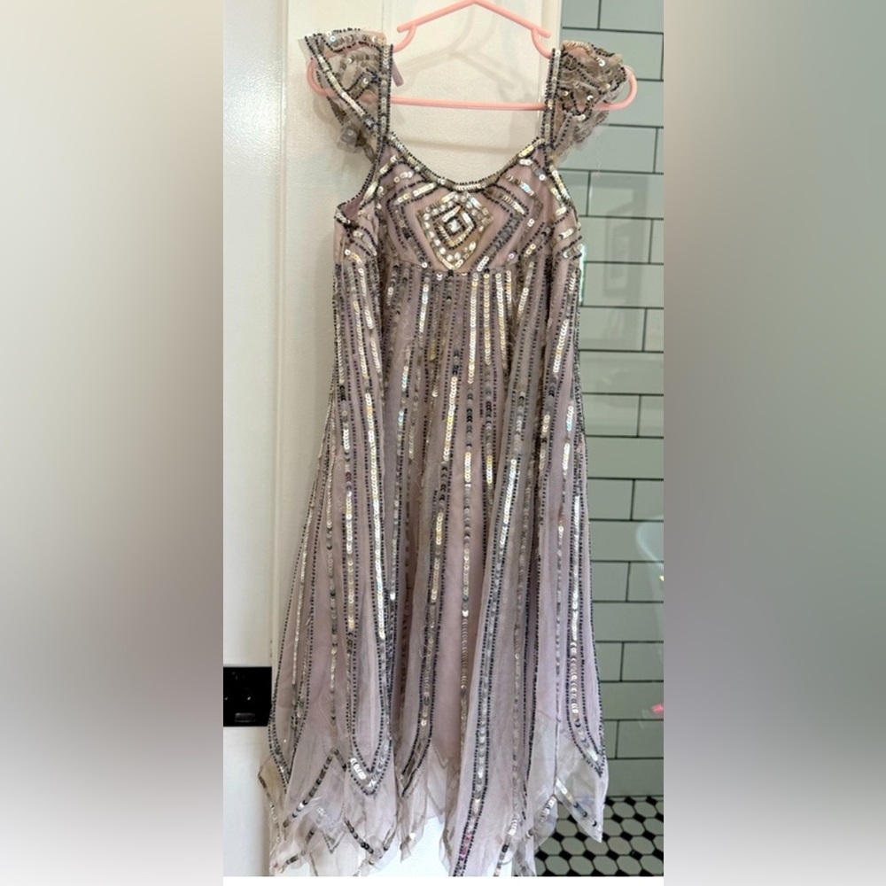 Monsoon silver sequin dress kids size 6/7
